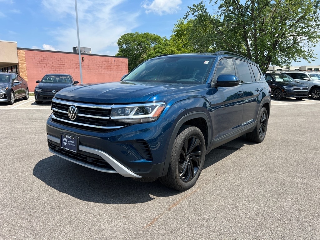 Used 2023 Volkswagen Atlas SE w/Tech with VIN 1V2HR2CA3PC528776 for sale in Palatine, IL