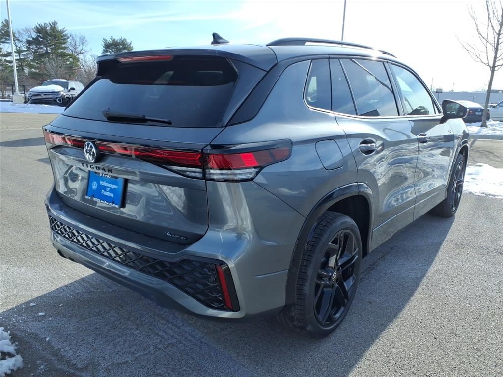 New 2026 Volkswagen Tiguan 2.0T SE R-Line Black SUV