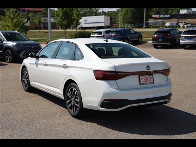 2025 Volkswagen Jetta 1.5T SE photo 3