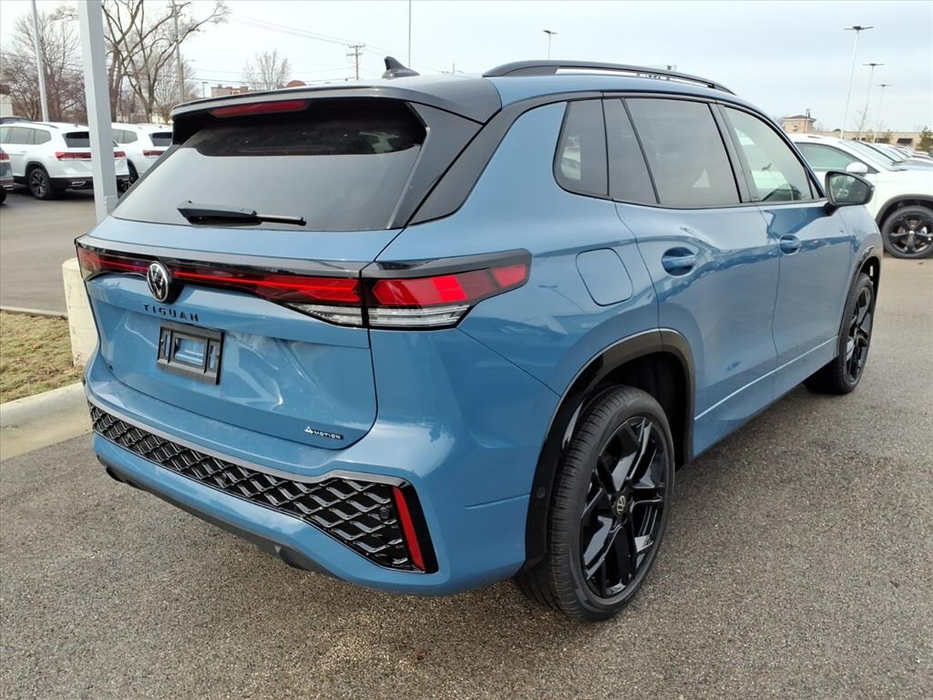 New 2026 Volkswagen Tiguan 2.0T SE R-Line Black SUV