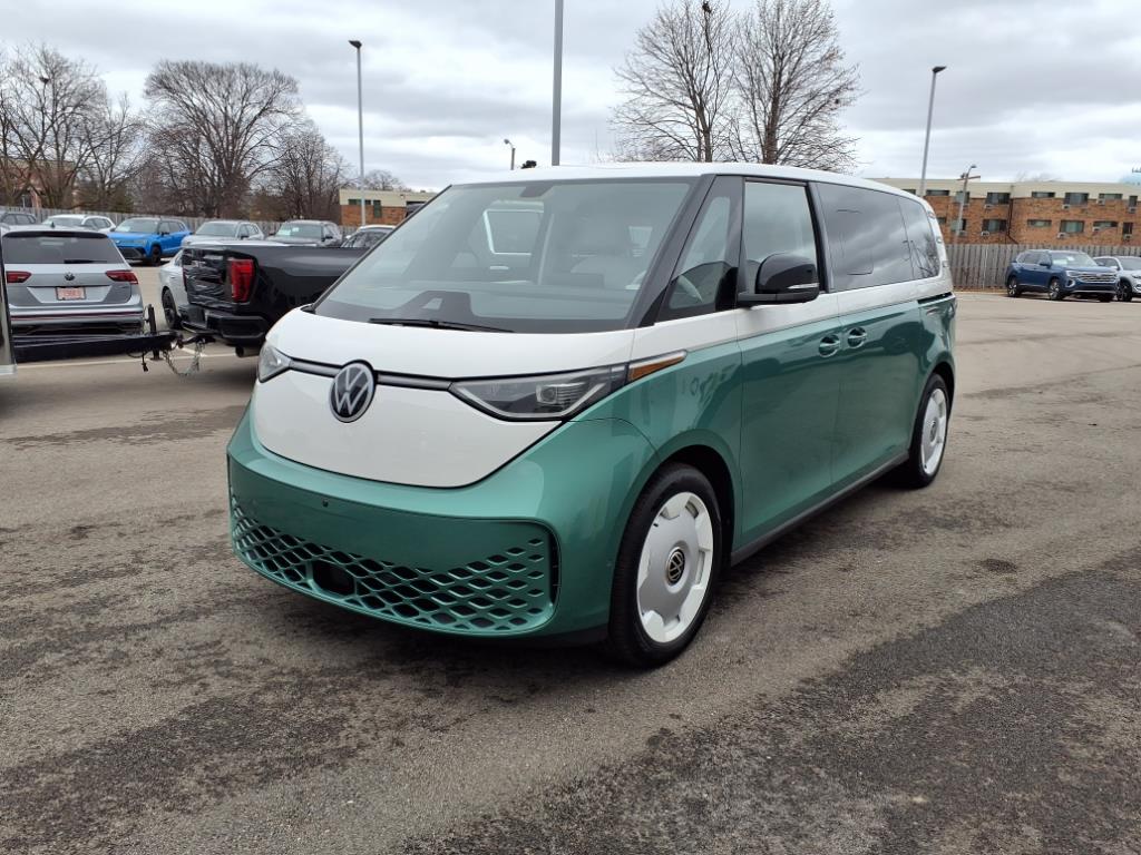 2025 Volkswagen ID. Buzz photo 3