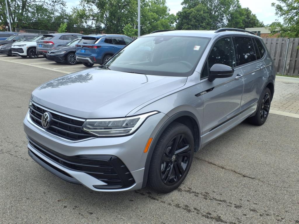 2024 Volkswagen Tiguan SE R-Line Black photo 3