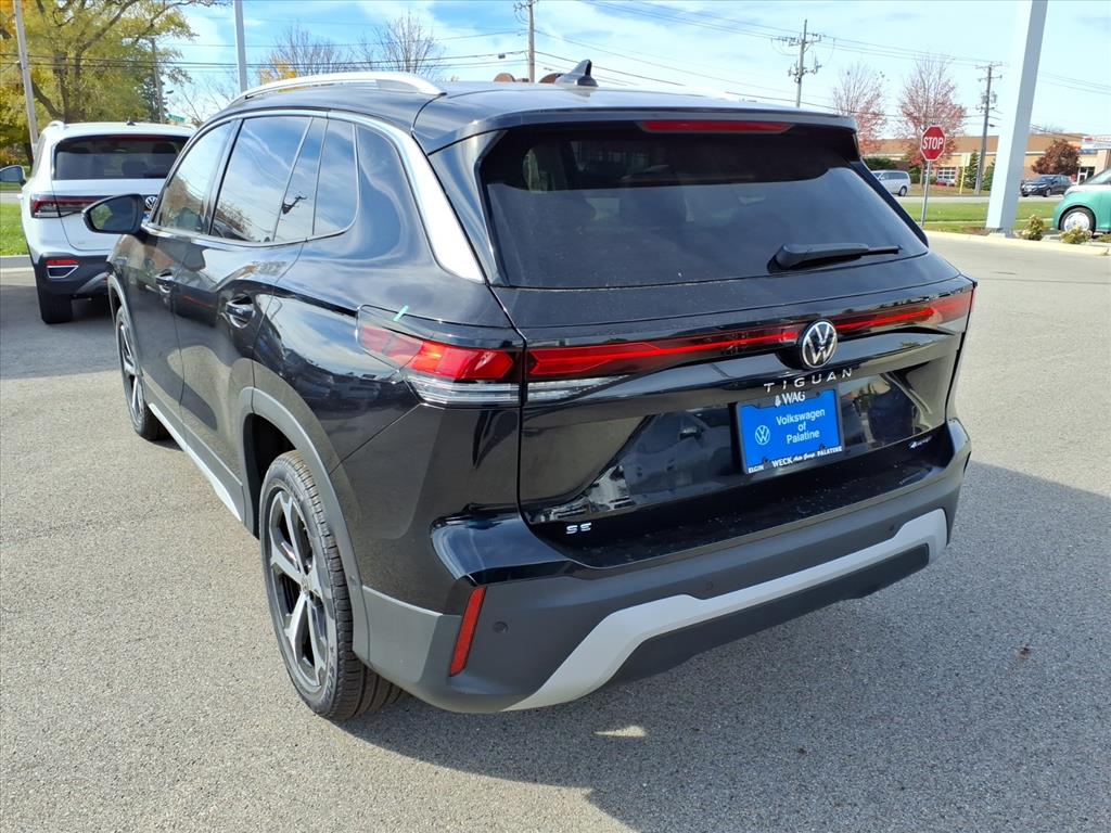 2026 Volkswagen Tiguan SE photo 3