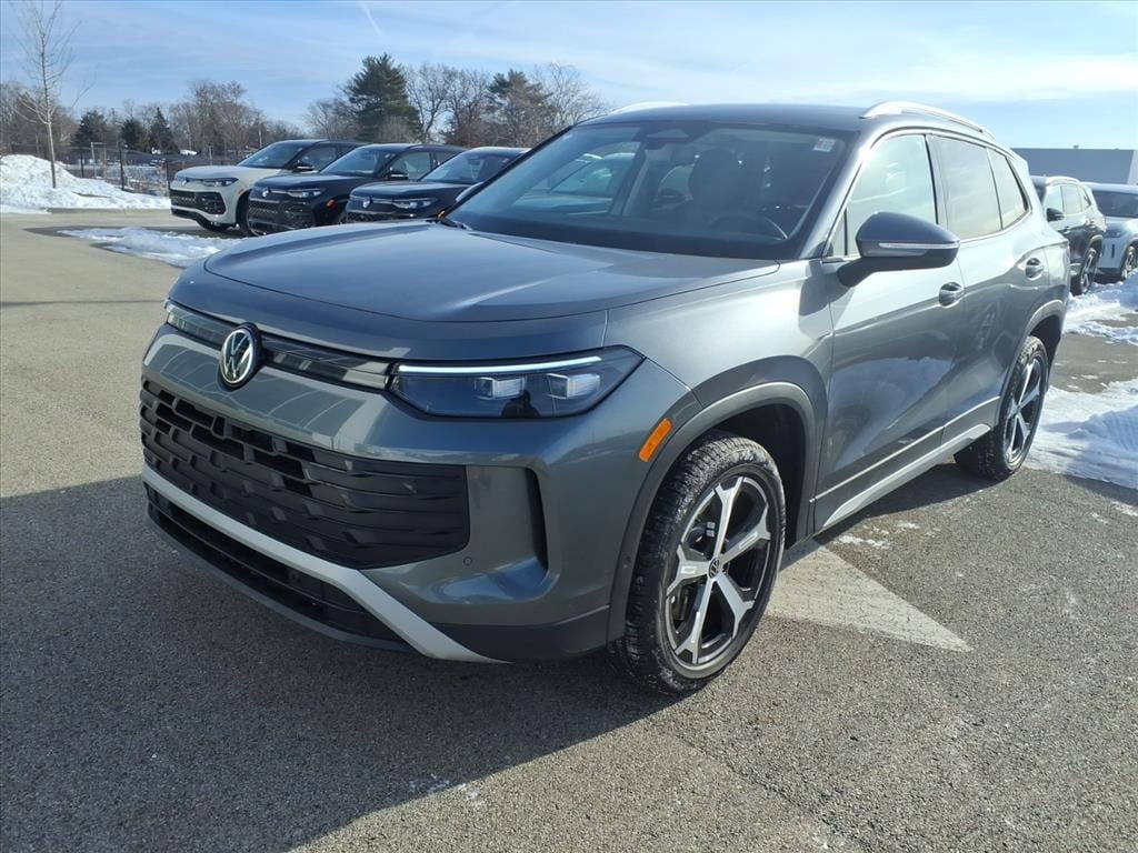 New 2026 Volkswagen Tiguan 2.0T SE SUV