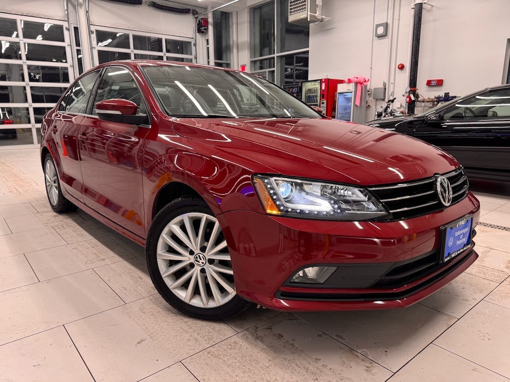 Used 2016 Volkswagen Jetta 1.8T SEL w/PZEV Sedan