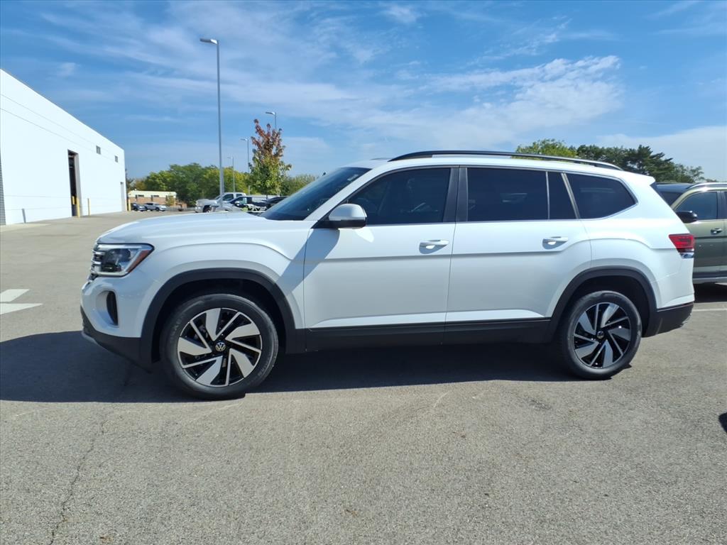 2026 Volkswagen Atlas SE Technology photo 3