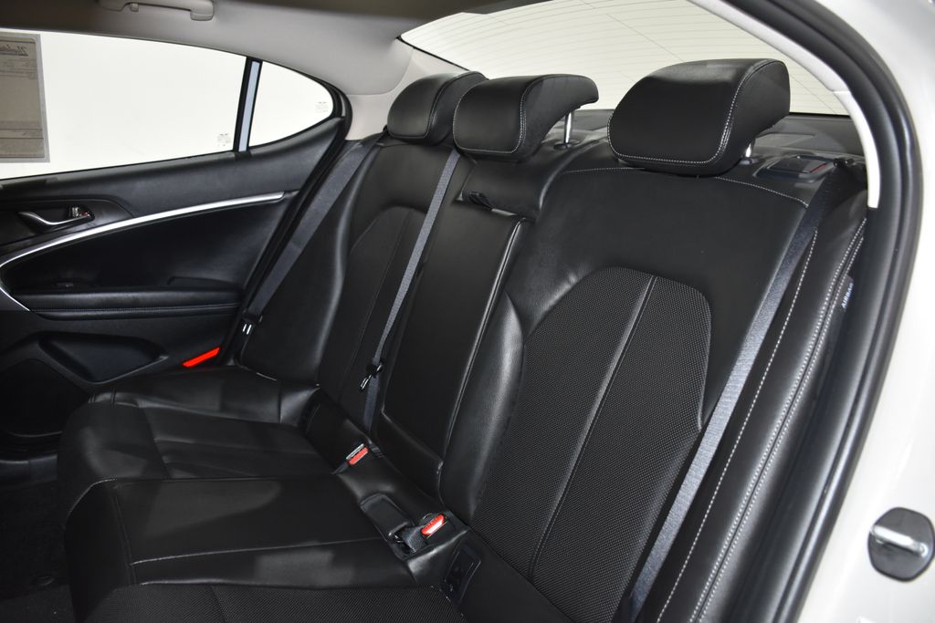 2026 GENESIS G70 Standard - Photo 24