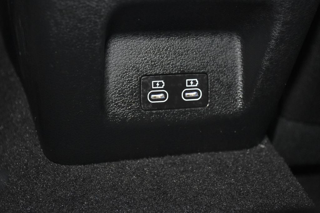 2026 GENESIS G70 Standard - Photo 23