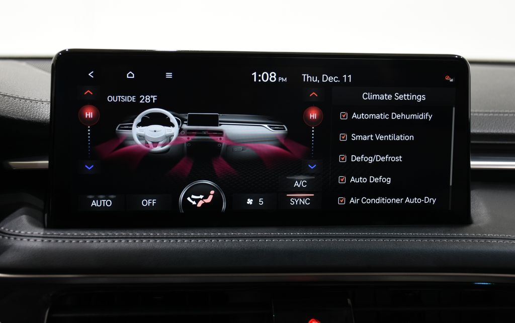 2026 GENESIS G70 Standard - Photo 17