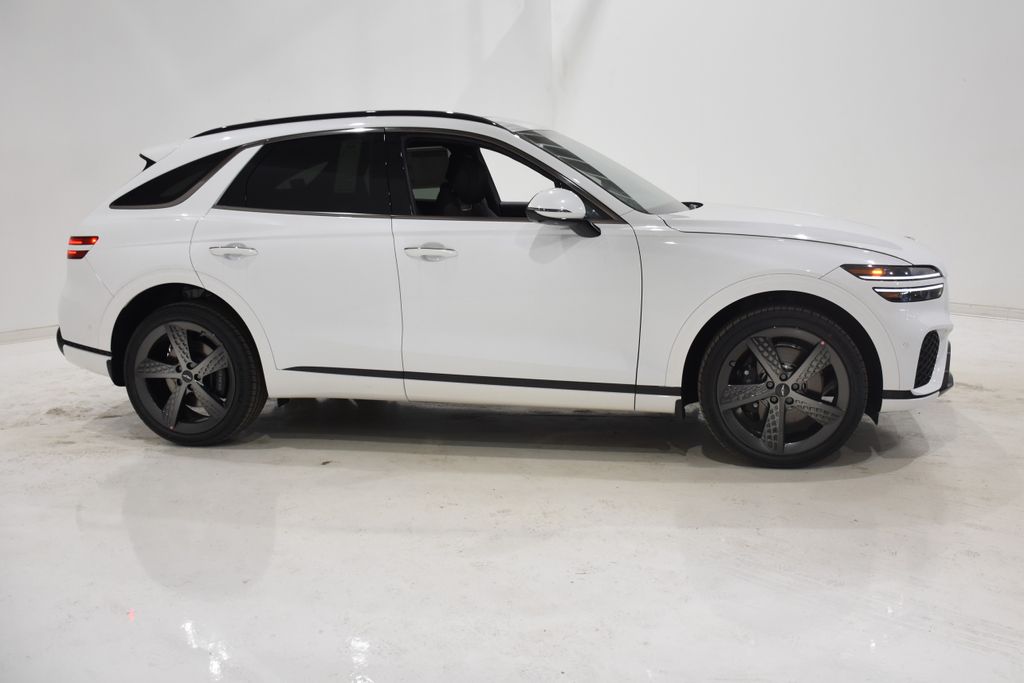 2025 Genesis GV70 3.5T Sport Advanced photo 3
