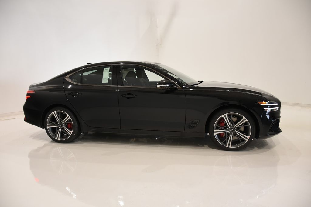 2025 Genesis G70 3.3T Sport Prestige photo 3