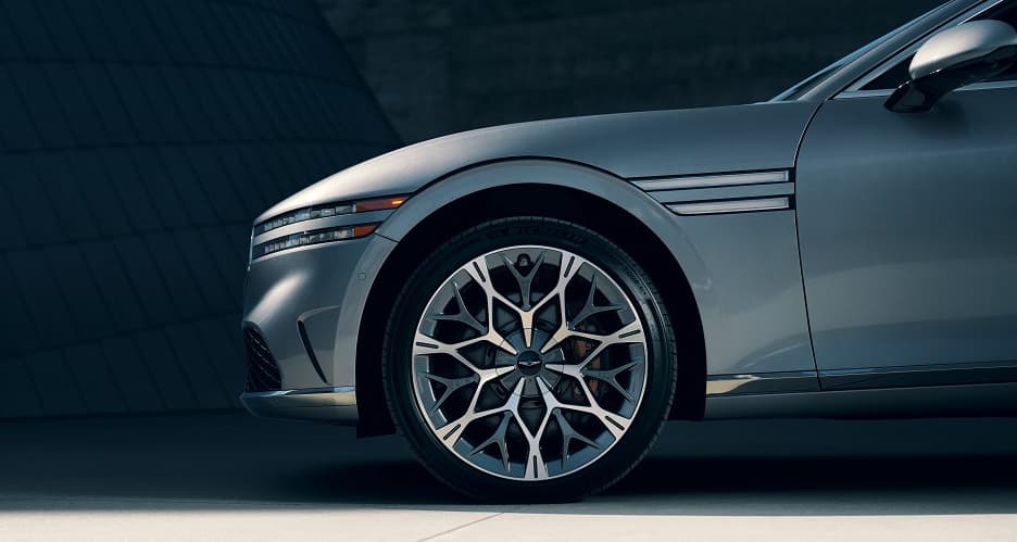 Genesis G90 Performance - Urbana, IL