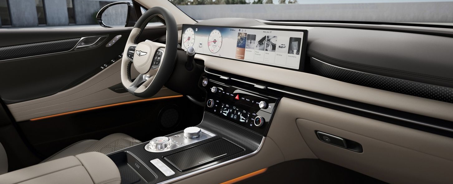 Genesis G80 Technology & Safety - Urbana, IL
