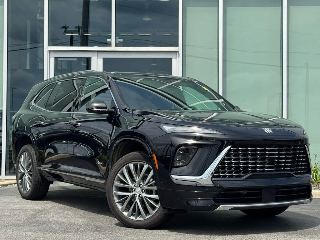 Used 2026 Buick Enclave Avenir