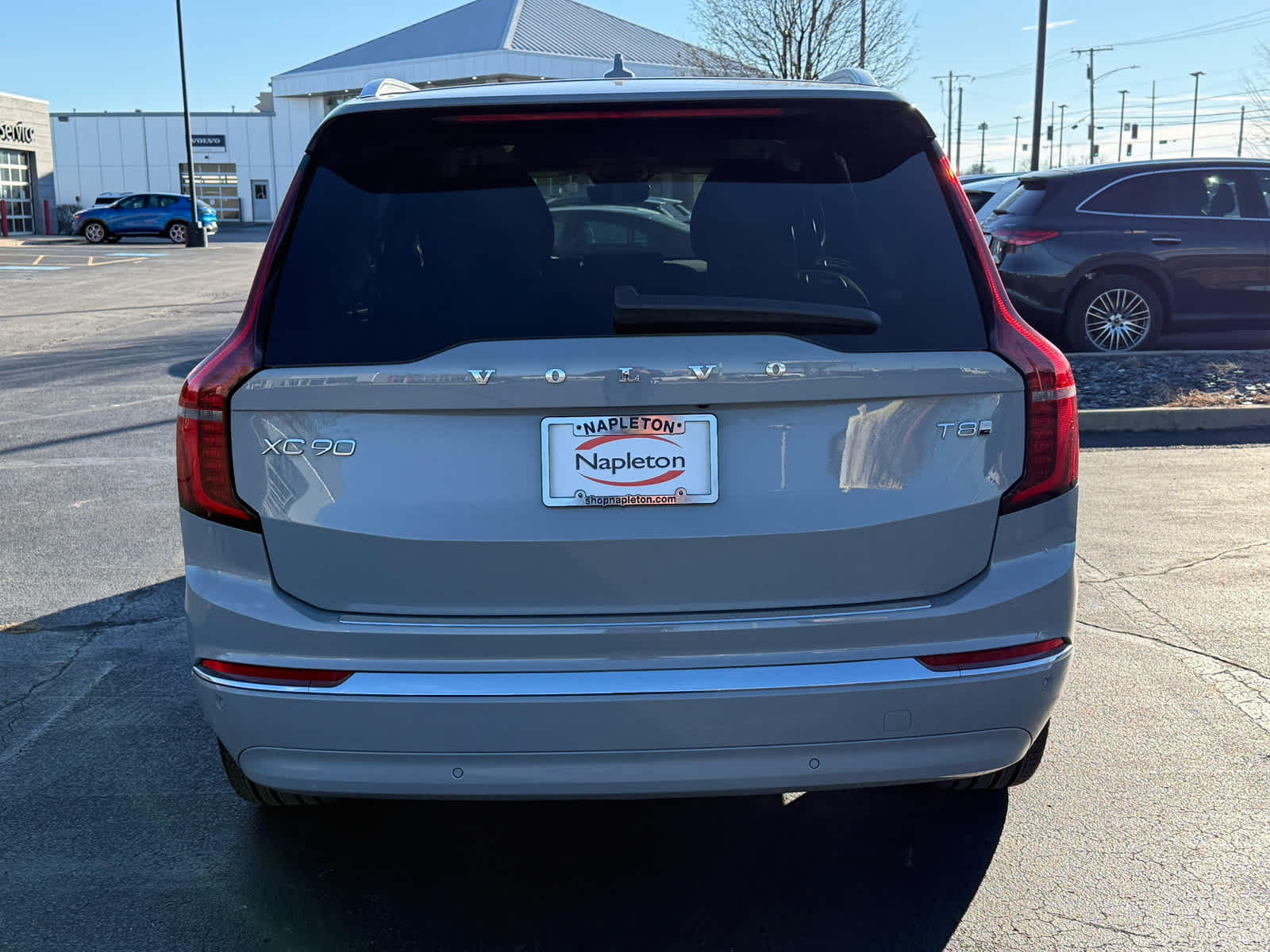 2026 Volvo XC90 Plus - Photo 6