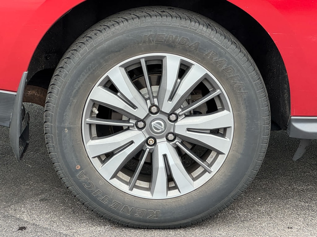 Used 2017 Nissan Pathfinder SV 4x4