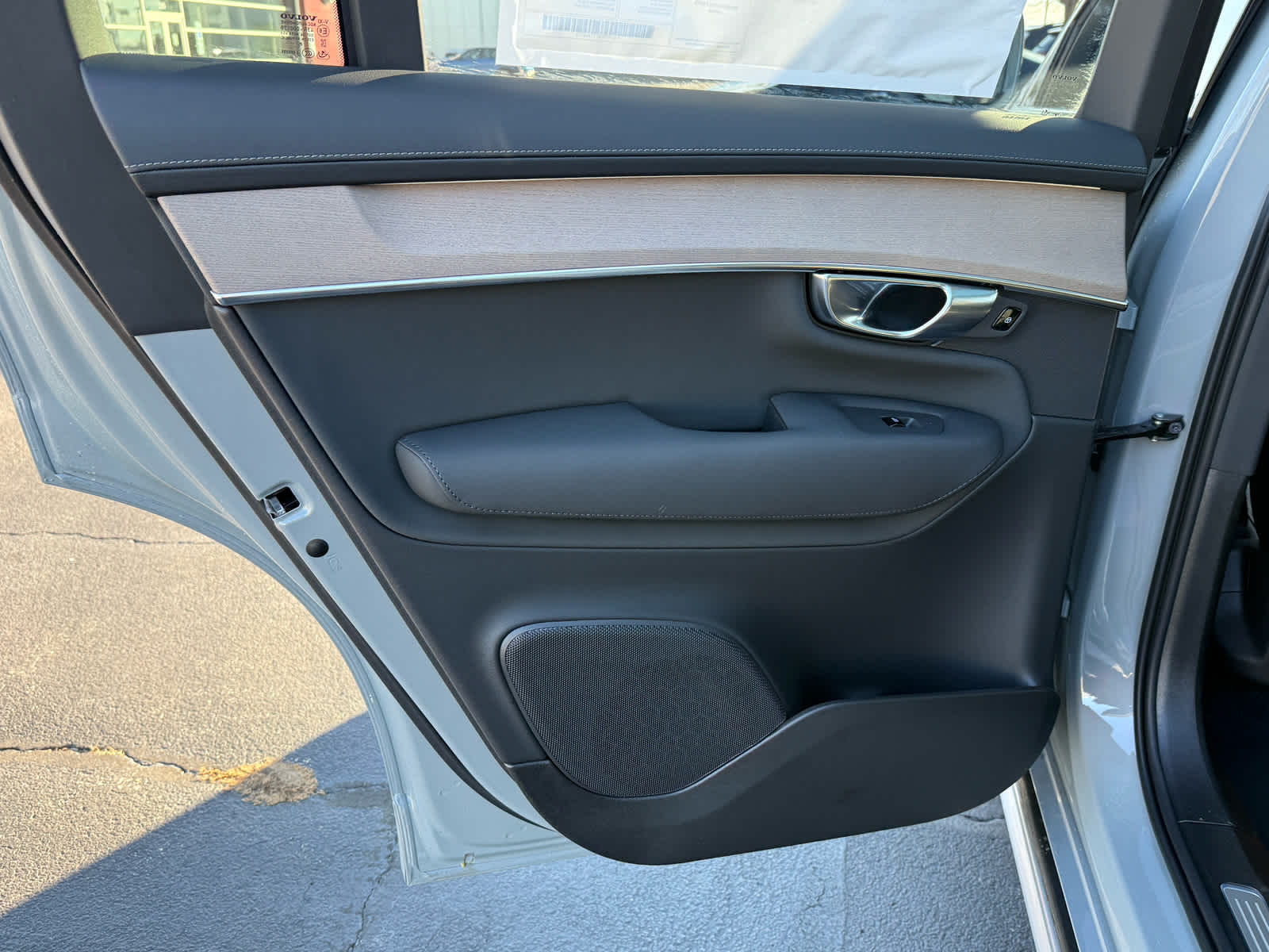2026 Volvo XC90 Plus - Photo 25