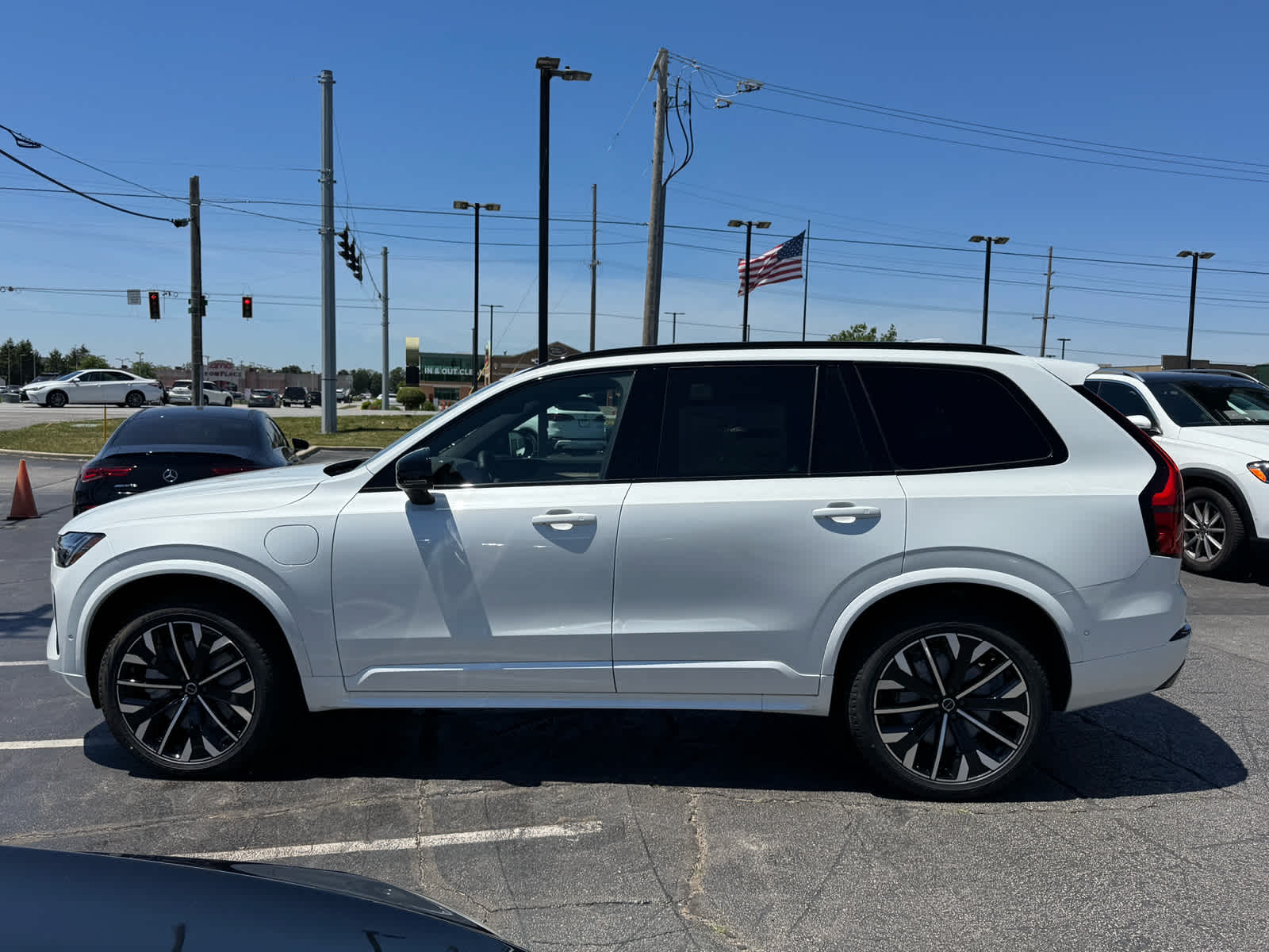 2026 Volvo XC90 Ultra - Photo 6