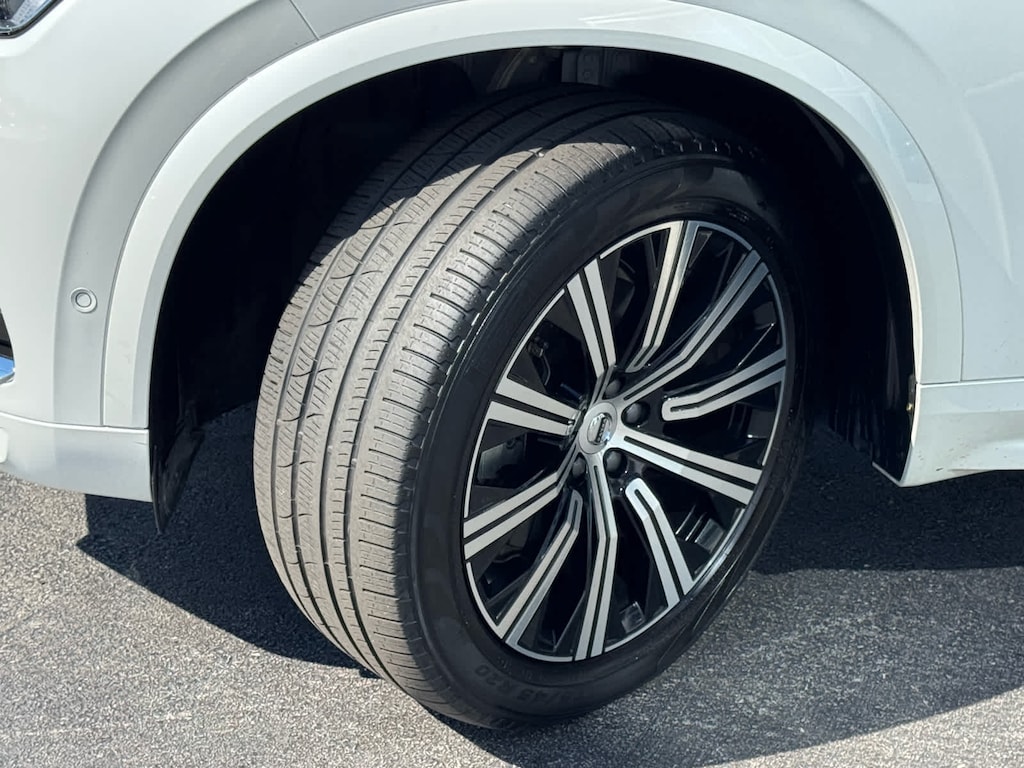 Used 2024 Volvo XC90 Plus Bright Theme B6 AWD 7P