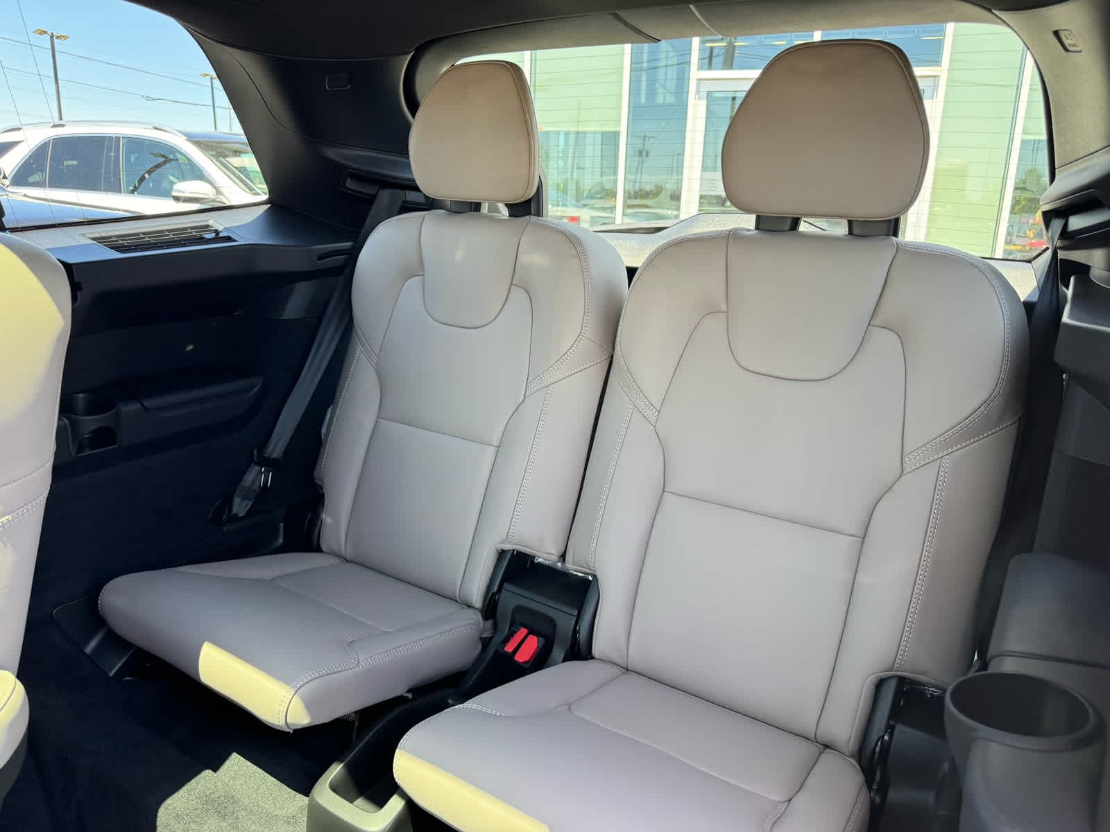 2026 Volvo XC90 Ultra - Photo 36