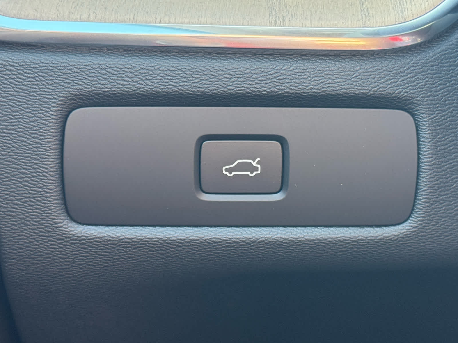 2026 Volvo XC60 Plus - Photo 31