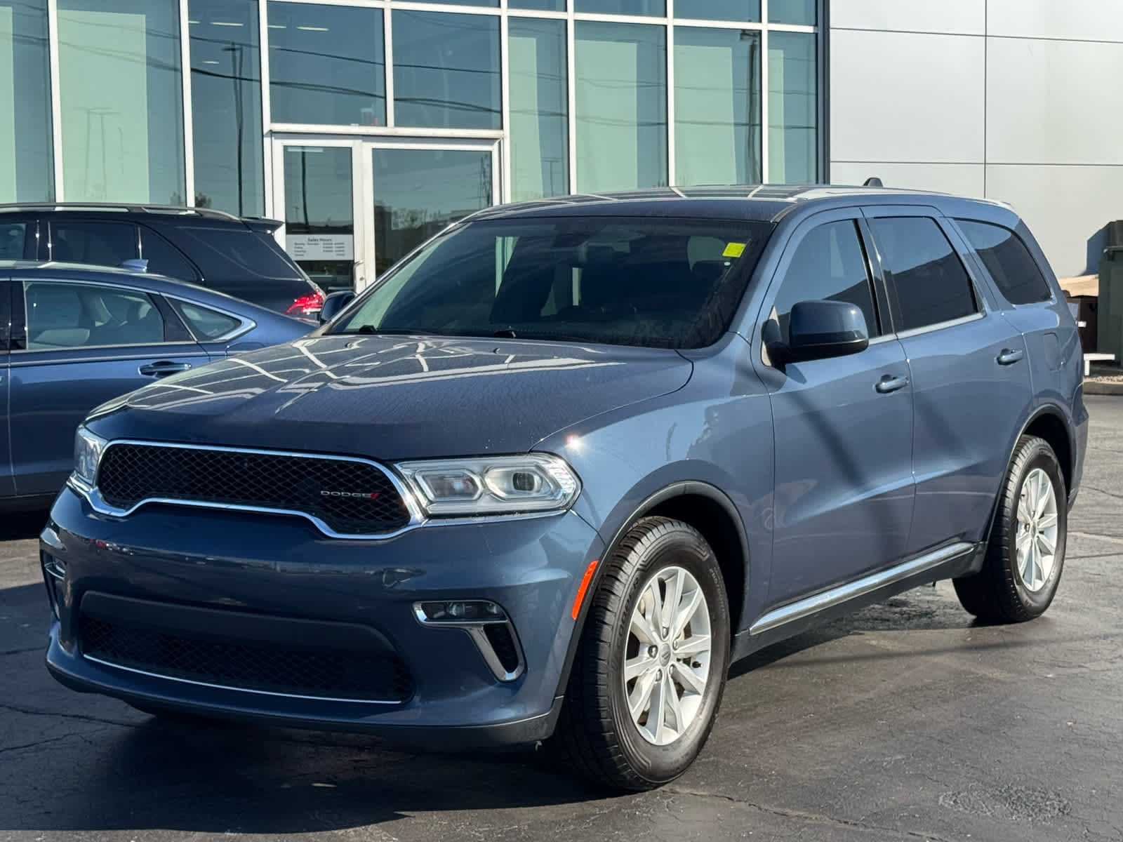 2021 Dodge Durango SXT photo 3
