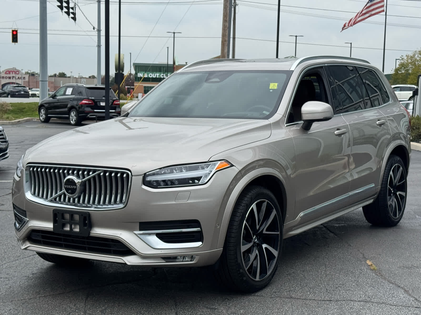 2023 Volvo XC90 Ultimate AWD photo 4