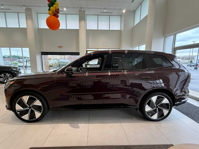 2025 Volvo EX90 Twin Motor Performance Ultra 6-Seater SUV
