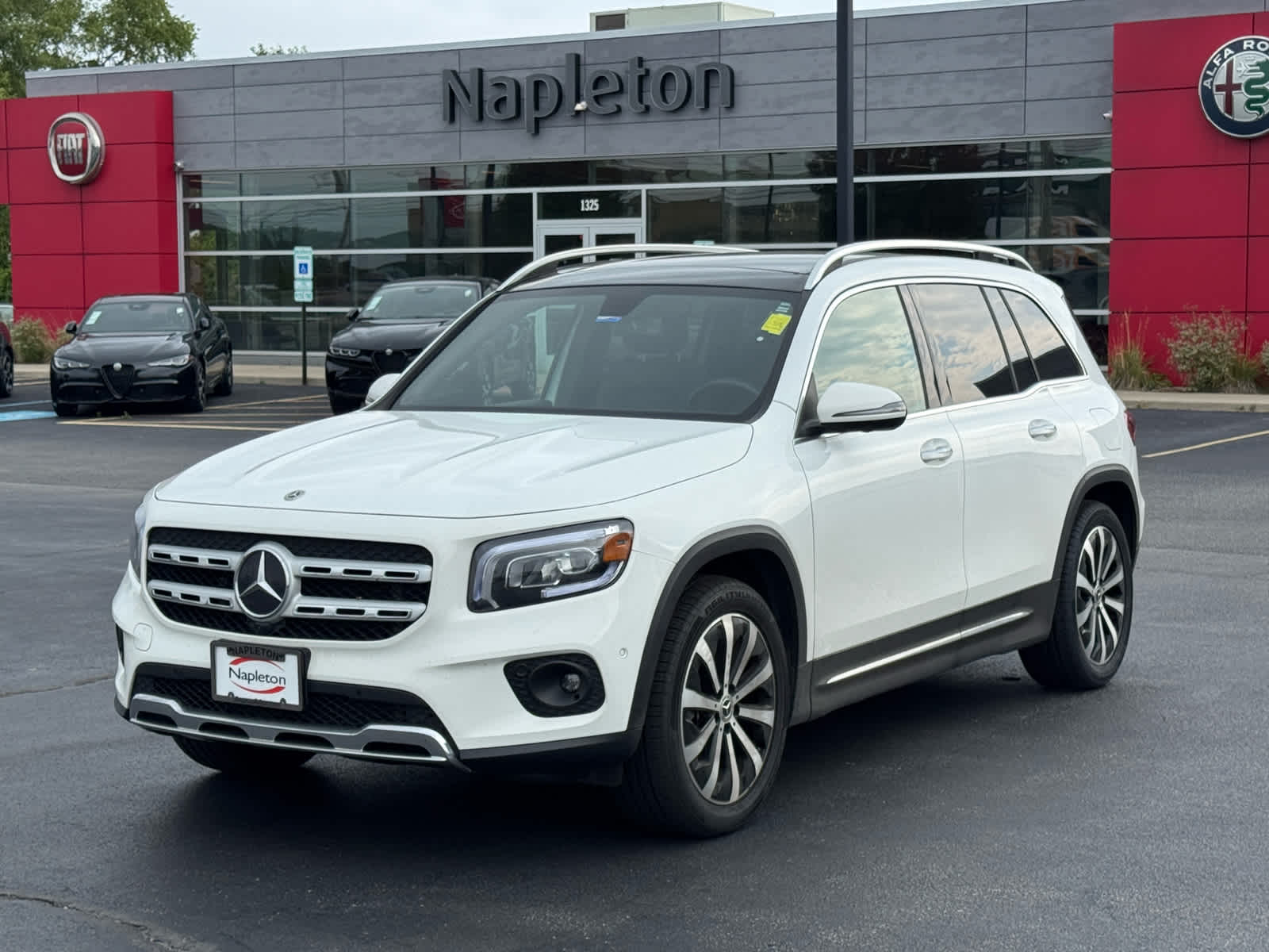 2021 Mercedes Benz GLB 250 4MATIC photo 4