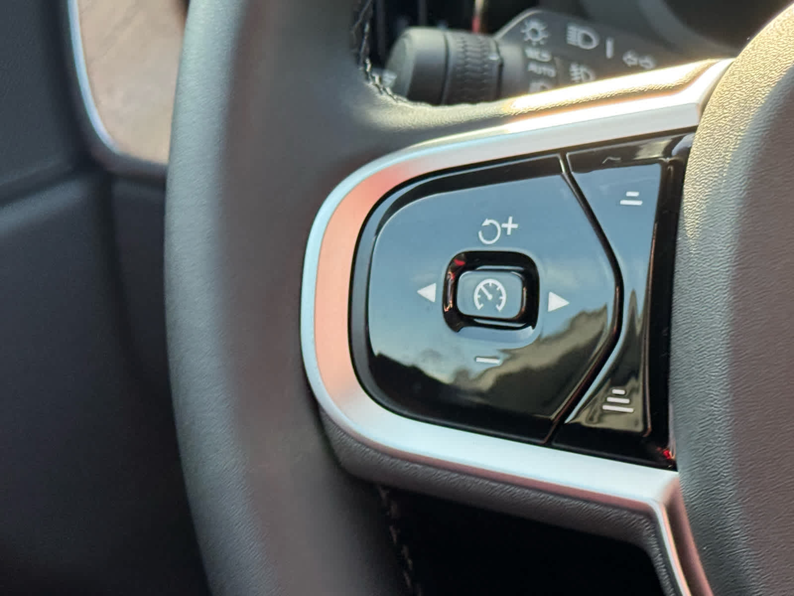 2026 Volvo XC60 Plus - Photo 30