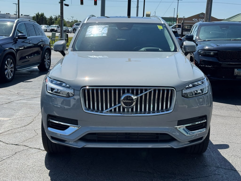 Used 2024 Volvo XC90 Recharge Plug-In Hybrid Ultimate T8 eAWD PHEV 6P