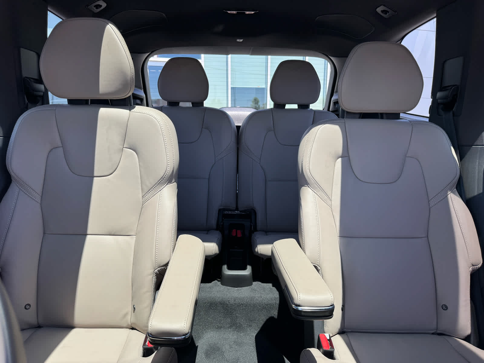 2026 Volvo XC90 Ultra - Photo 21
