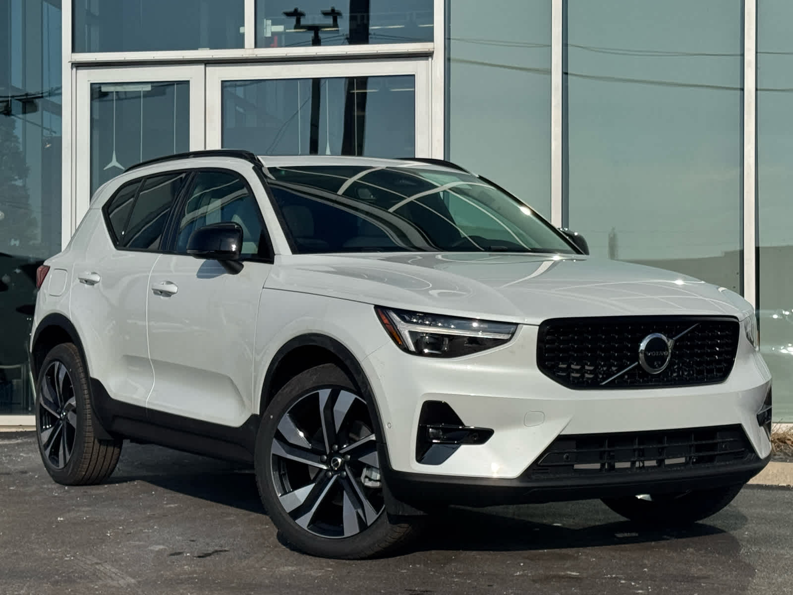 2026 Volvo XC40 Ultra's photo