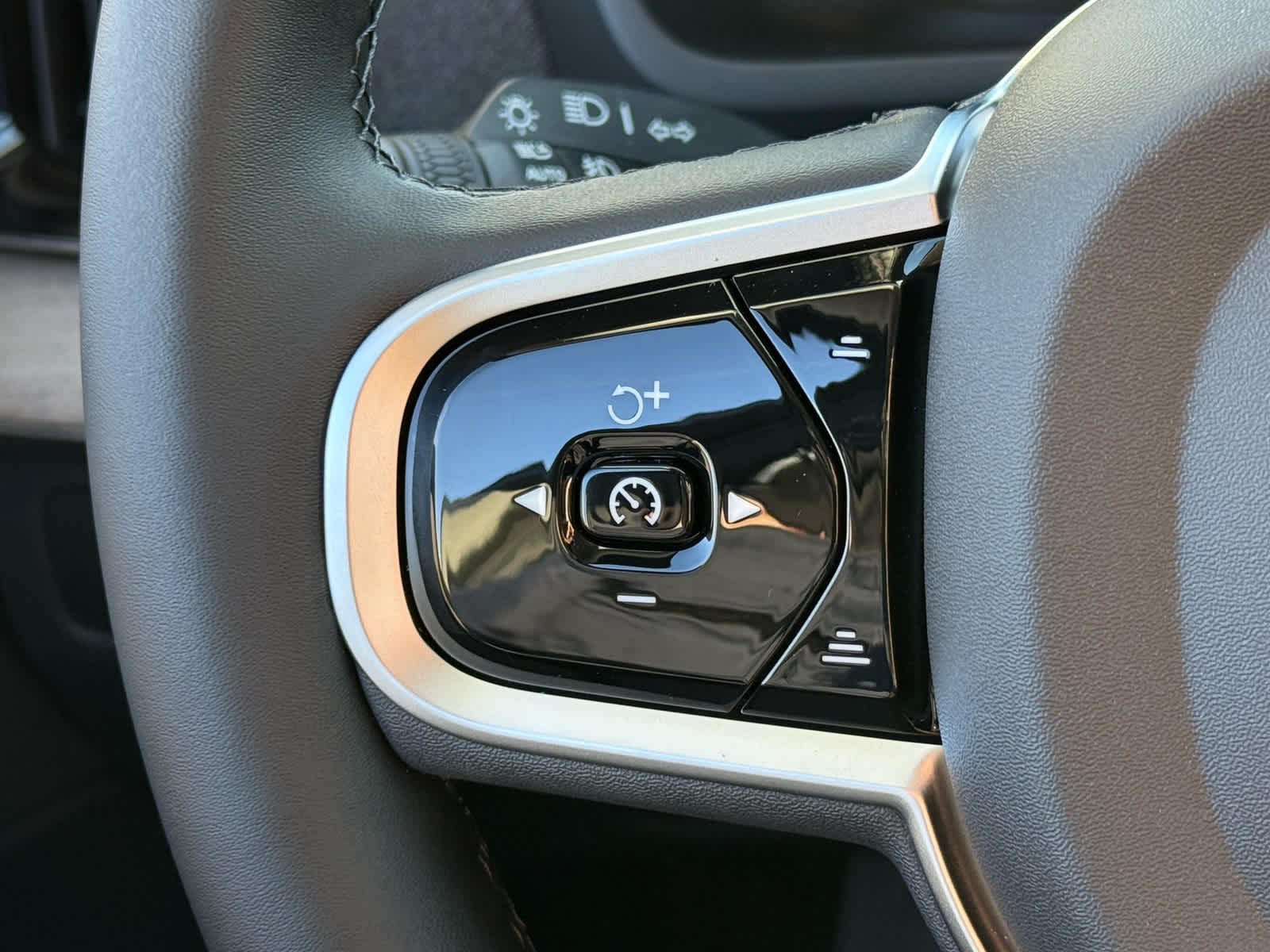 2026 Volvo XC90 Plus - Photo 21