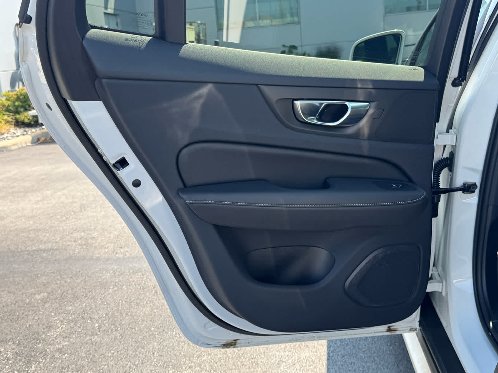 2026 Volvo V60 Cross Country Ultra - Photo 32
