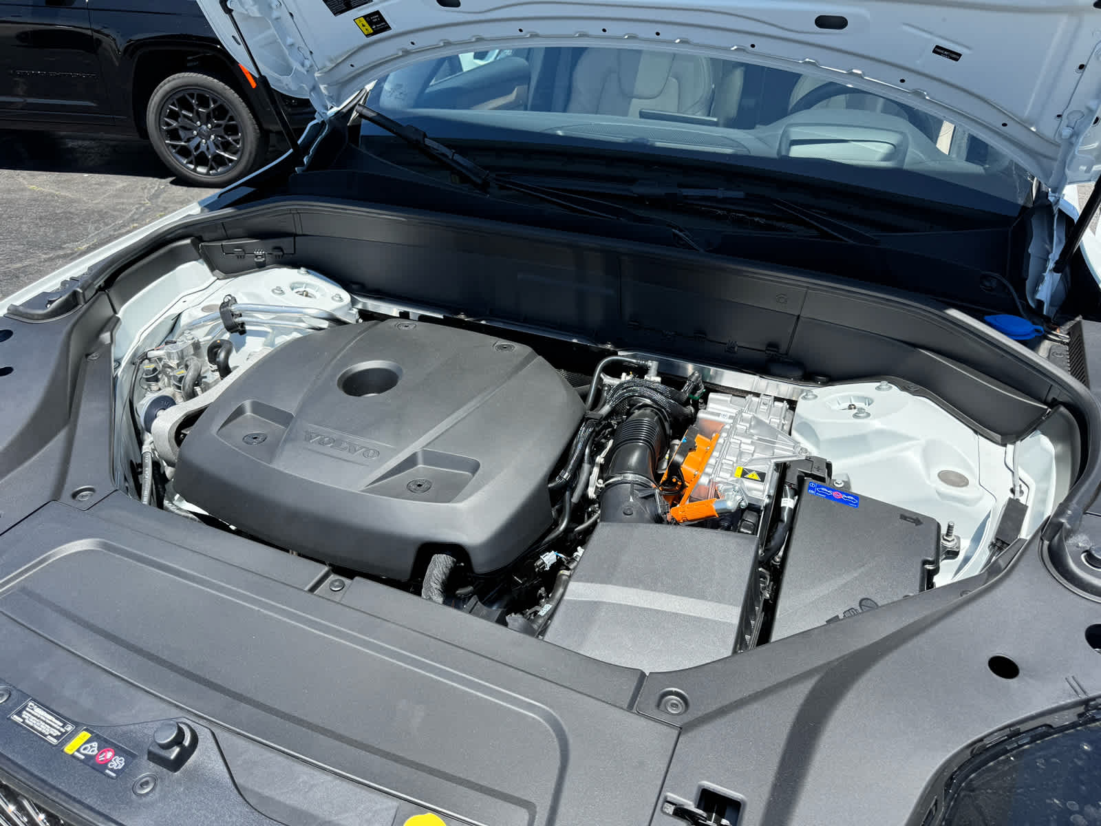 2026 Volvo XC90 Ultra - Photo 13