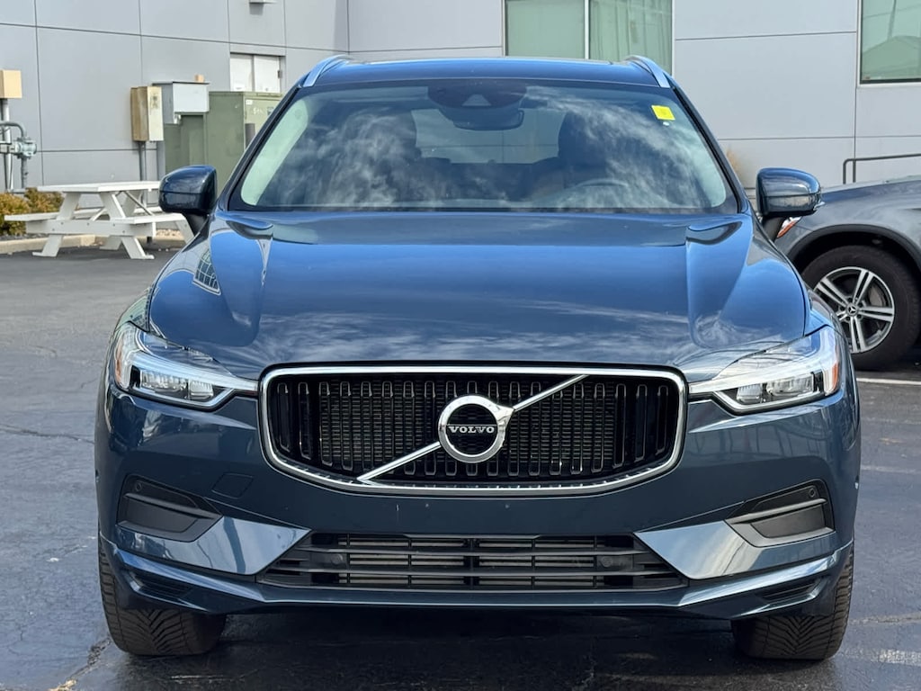 Used 2018 Volvo XC60 Momentum T5 AWD