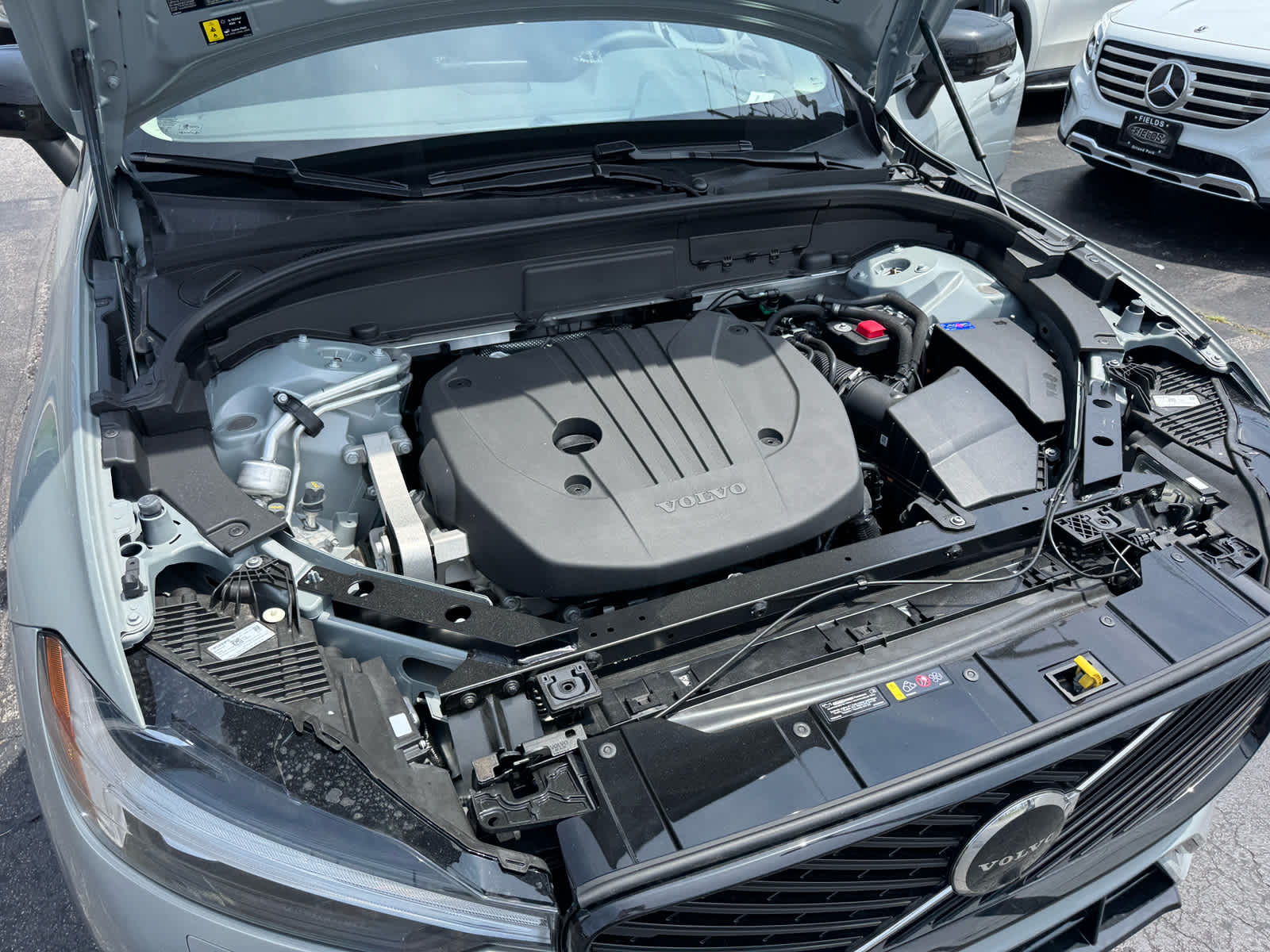 2026 Volvo XC60 Plus - Photo 12