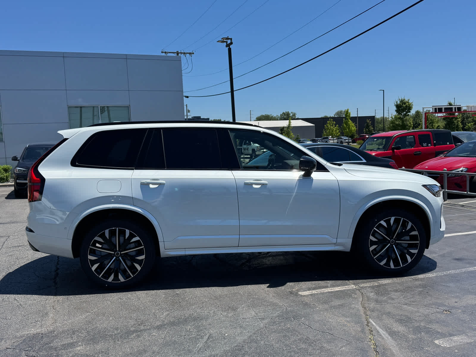 2026 Volvo XC90 Ultra - Photo 10