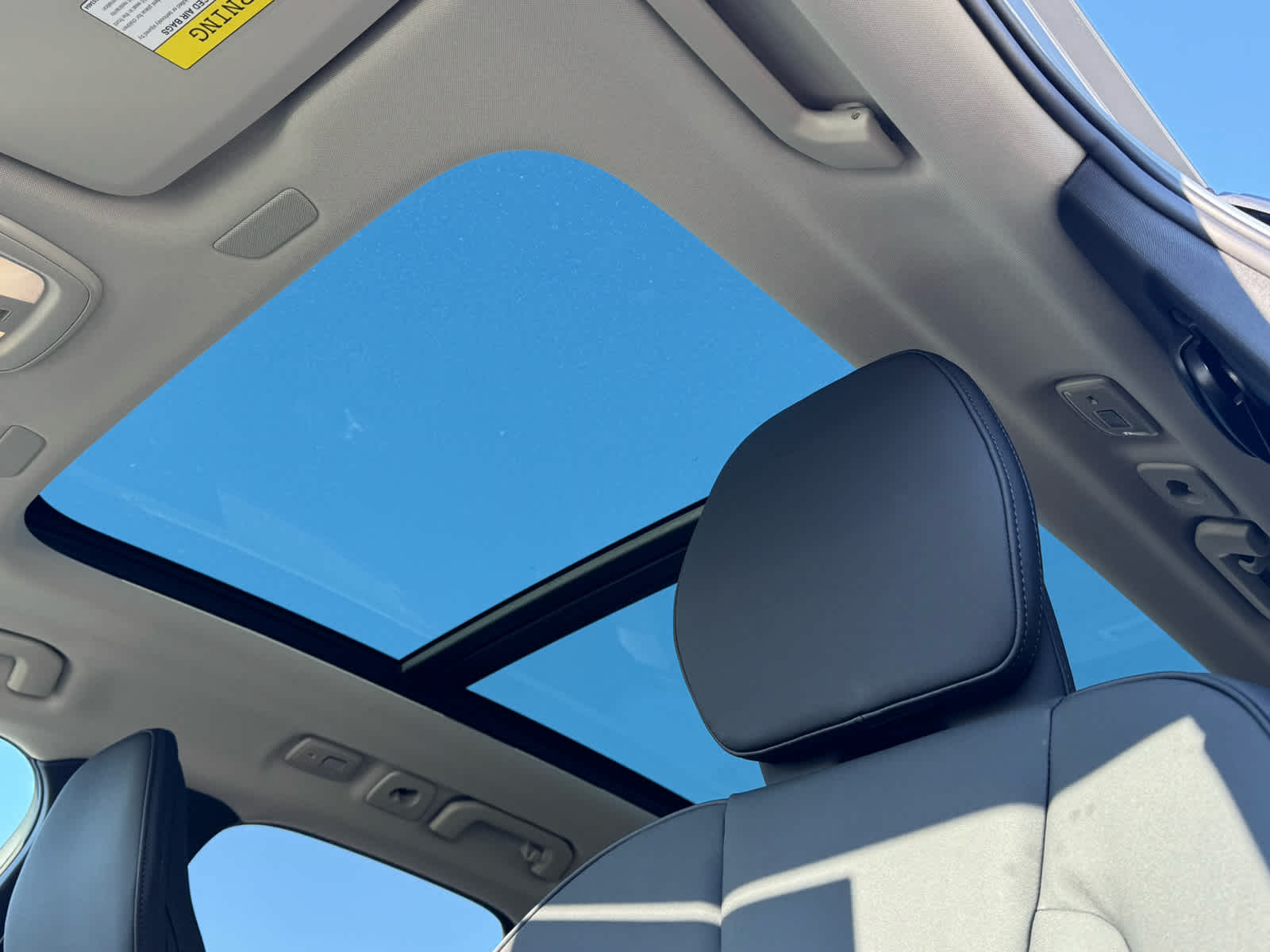 2026 Volvo XC60 Plus - Photo 15