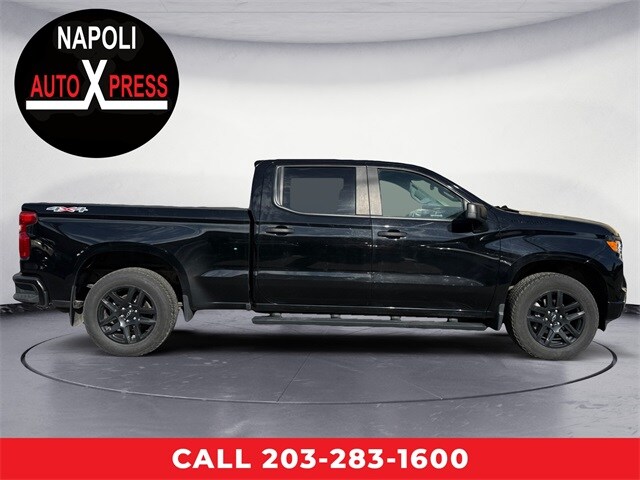 2023 Chevrolet Silverado 1500 Custom photo 2