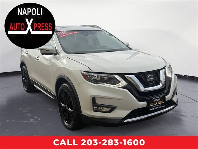 2020 Nissan Rogue SV's photo