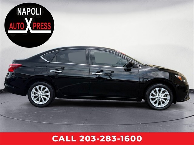 2019 Nissan Sentra SV photo 2