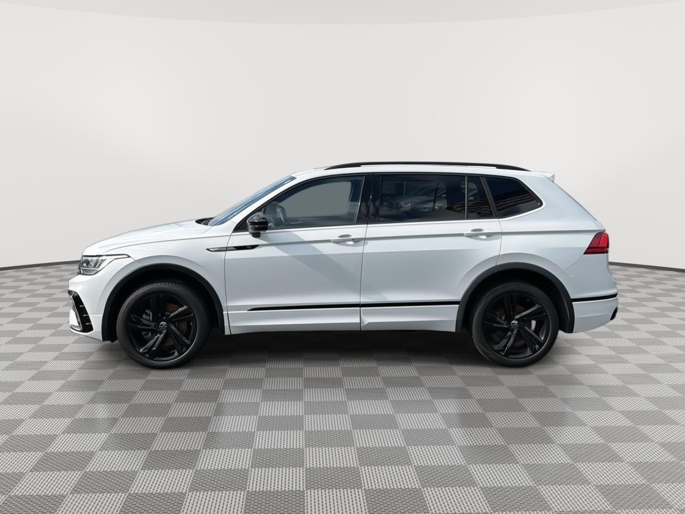 2024 Volkswagen Tiguan SE R-LINE BLACK - Photo 6