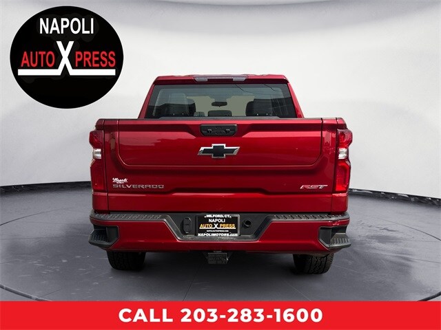 2024 Chevrolet Silverado 1500 RST photo 3