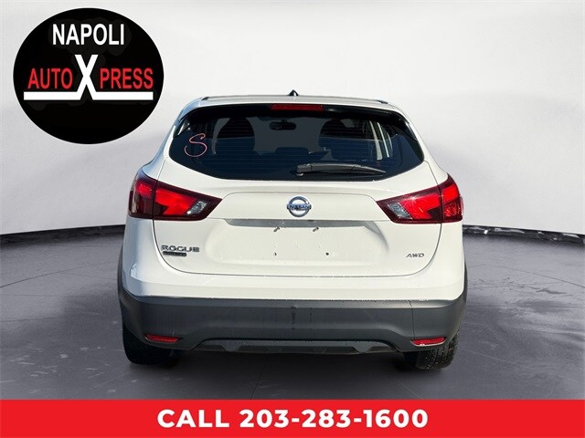 2019 Nissan Rogue Sport S photo 4