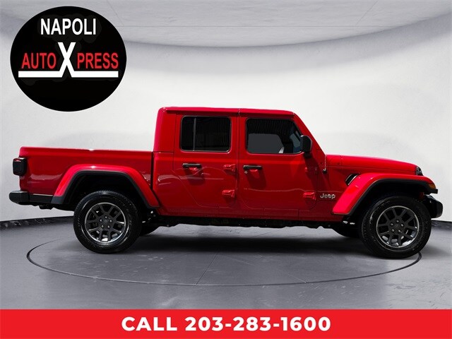 2021 Jeep Gladiator Overland photo 2
