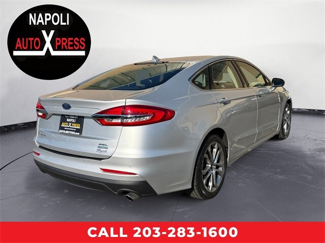 2019 Ford Fusion SEL photo 3