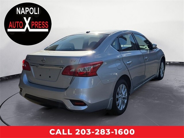 2018 Nissan Sentra SV photo 2