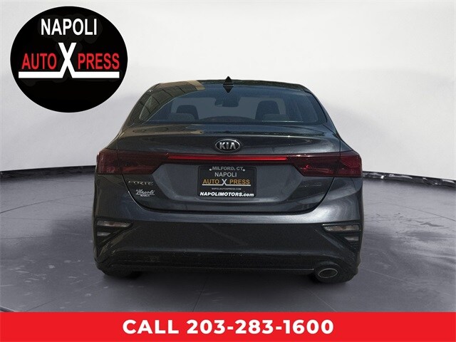 2019 Kia Forte LXS photo 4